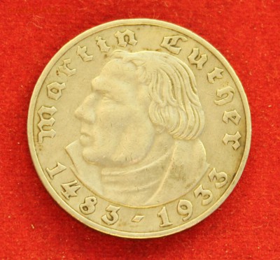 С рубля ГЕРМАНИЯ 2 марк 1933г. МАРТИН ЛЮТЕР  до 10.08.14г. - IMG_3123.JPG