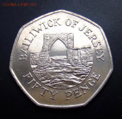 с 1 руб. ДЖЕРСИ 50 пенсов (2006) Сент-Обене до 25.08 (22.00) - Джерси 50 пенсов (2006) Ворота крепости Р