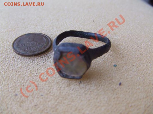 ЖЕНСКИЙ ПЕРСТЕНЬ С КАМНЕМ 18В. ДО 9АПР.21-00 МСК - пер с стеклом-1