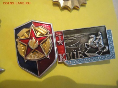 Советские алюм. значки. Много, разные темы - DSC05083.JPG