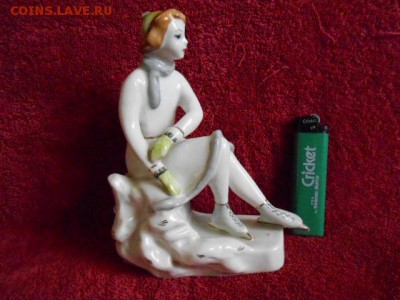 Статуэтка "Девушка гадает на ромашке" и др. - 157.JPG