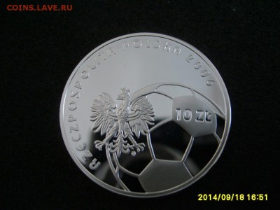 ПОЛЬША,10 злотых 2006г(чемпионат по футболу,пруф)!до 21.09 - S6001995.JPG