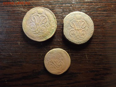 Копейки Елизаветы 1760 , 1761 и деньга 1759 - DSCF9427.JPG