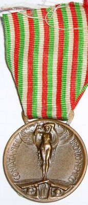 Медаль Итало-Австр. Войны 1915-18 (22.09) - Italia 2.JPG
