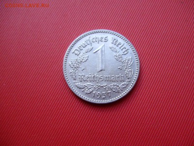 Германия. 1 рейхсмарка 1937 F до 07.10  22-05 МСК - P8280124.JPG