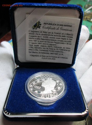 Серебро Сан Марино 1997, 2006 в футлярах - IMG_1116.JPG