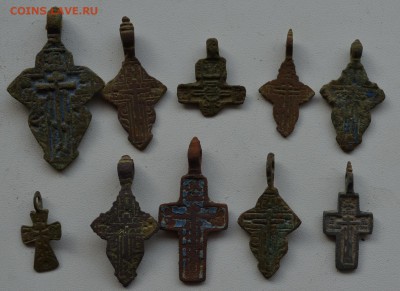 Лот крестиков,колечек,игрушек,конины,пуговиц--старые - DSC_0547.JPG