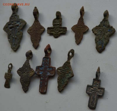 Лот крестиков,колечек,игрушек,конины,пуговиц--старые - DSC_0549.JPG