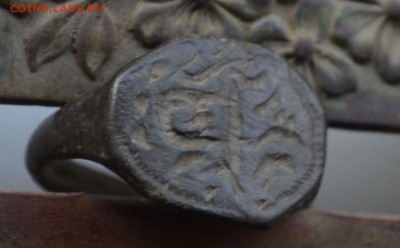 Лот крестиков,колечек,игрушек,конины,пуговиц--старые - DSC_0565.JPG