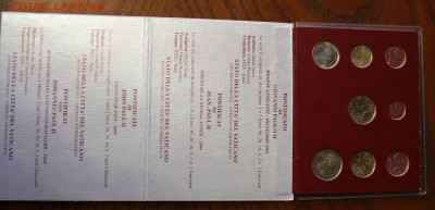 Набор ЕВРО Ватикана 2004 и 2010 год - 2004 .JPG