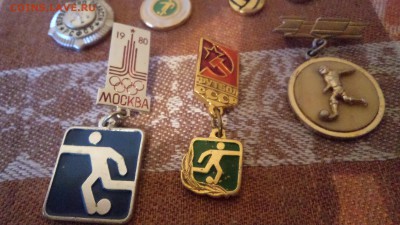 значки по футболу и олимпиаде - DSC02492