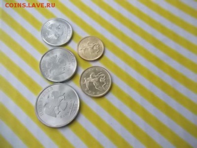 набор монет 2013 год.СПМД.1.2.5руб.10.50 коп. - DSCF3295.JPG