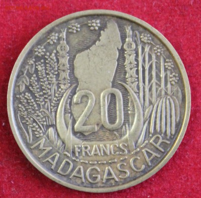С 1руб. ФРАНЦУЗСКИЙ МАДАГАСКАР 20 франков 1953г. до 8.12.14г - IMG_2835.JPG