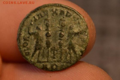 монета Римской Империи IV век от Р,Х. - CSC_0292 (2).JPG