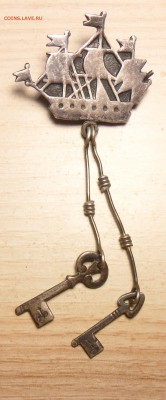 Знак парусник Ленинград серебро с ключиками. - 1
