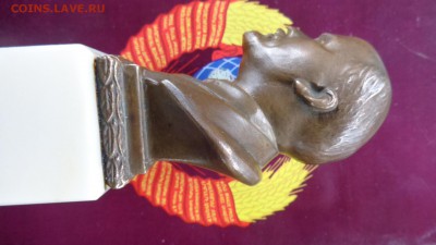 Бронзовый В.И.Ленин ,бюст на мраморе     22.12  в 22-10 мск - 09.03.2014     разное  № 2 010.JPG
