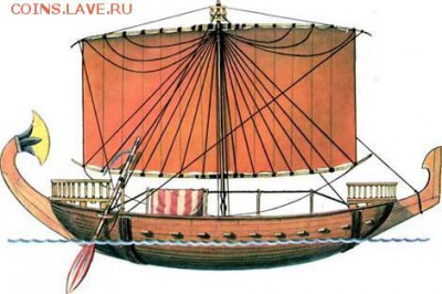 Папирусные суда были малопригодны для плавания по морям, первые деревянные суда  строили, используя тот лес, что был в наличии: акацию и смоковницу. Такое судно уже могло совершать длительные морские плавания в соседние средиземномор­ские страны (например, Ливан и Сирию), что способствовало развитию между ними оживленной торговли. В Египет стали привозить ливанский кедр. Появились носовой и кормовой брусья. На них были сделаны шипы, куда входили доски обшивки. Мачта с прямым парусом и две загнутые на концах реи составляли парусное вооружение. Водоизмещение египетских морских судов достигало 60-80 т. Строили и более крупные суда для перевозки строительных материалов, каменных блоков для пирамид, обелисков. Вдоль планширов  бортов крепили небольшие колышки-уключины, к которым привязывали короткие весла с копьевидными лопастями. На расширяющихся «перьях» форштевня и ахтерштевня  наносили символические рисунки.Хотя, вполне возможно египетские фараоны способствовали развитию судостроения,и закупали флот у финикийцев, суда напоминавшие формой корпуса скорлупку, эти суда были легче, подвижнее и грузоподъемнее тяжеловесных судов египтян. - 113