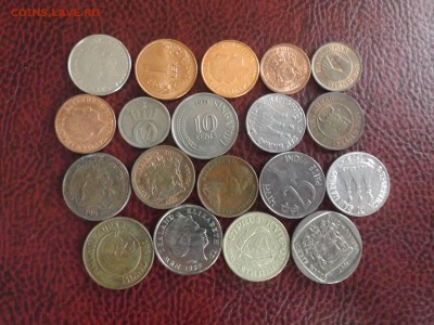 Подборка монет Фауна(птицы,рыбы,животные) 72 шт. - DSCF5286.JPG