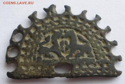 Полукруглая бронзовая накладка - соп.1.JPG