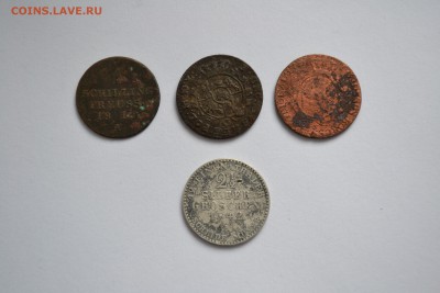 4 иностранные монеты 18-19 века. 1 шт серебро. - DSC_1165_новый размер.JPG