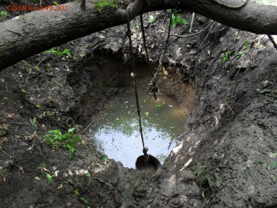 при разборе полов в старом доме обнаружил вход в ??? - SDC10071.JPG