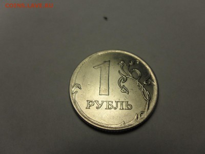 Брак монеты 1 рубль 2011 года имеет ли ценность - 22222