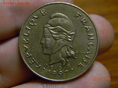 100 франков Французская Полинезия - DSCN6165_thumb