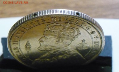 2 кроны 1897г Швеция,отверстия на гурте! - P1140671_cr