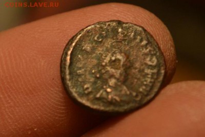 2 монеты Римской Империи IV век от Р,Х. - CSC_0547.JPG