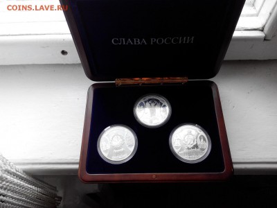 300 лет Санкт-Петербургу Серебро 3 настольные медали(футляр) - 11