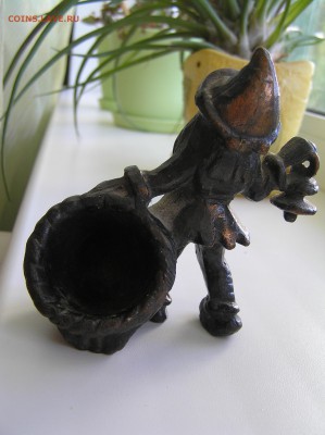 фигурка Гномик с корзиной и лампой. - P1010255.JPG