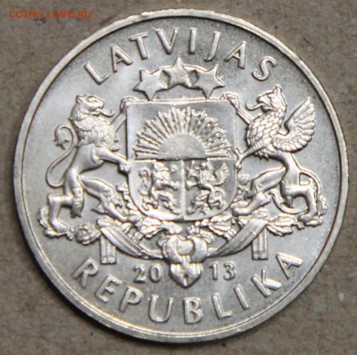 1 лат Латвия 2013 Паритетная монета UNC до 22.04 - IMG_3889.JPG