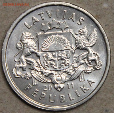1 лат Латвия 2011 Пряничное сердце UNC до 22.04 - IMG_3906.JPG