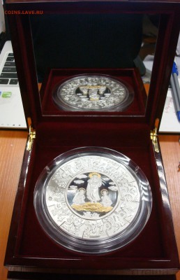 1кг. Серебра 100$  Дева-Мария, Либерия 2010 до 23.04.15 - DSC01310.JPG