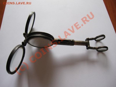 Складной бинокль-компас конец 19 нач 20в да 02.07.2010 21.00 - kompas3.JPG