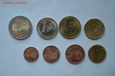 Набор монет Евро Словения 2007г из ролов - DSC_0129.JPG