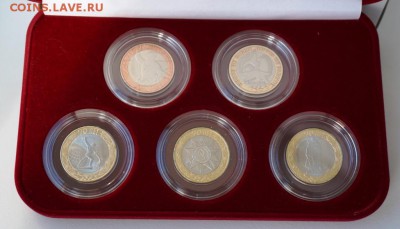 АВТОРСКИЕ ПЛАНШЕТЫ 70 ЛЕТ ПОБЕДЫ, СОЧИ, МАГНИТЫ, БРЕЛКИ - Победа 5 монет в футляре21