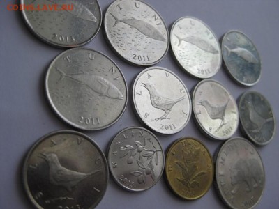 Мелочь Хорватии 12 монет  1- 5 куны, 10 и 20 лип 2002 - 2013 - IMG_9413.JPG