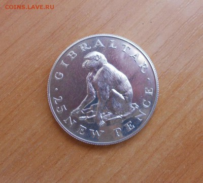 гибралтар 25 пенсов 1971 серебро оценка - DSCN3396.JPG