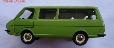 Модель 1:43 RAF-2203 № А18 до 18.06.15 - раф-2