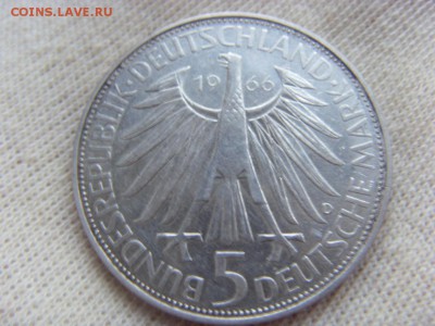 5 марок 1966 250 лет смерти Готтфрида Лейбница - SDC12564.JPG