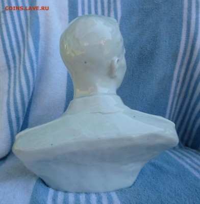 Бюст Юрия Гагарина, 1960-е гг. фарфор - P1020672.JPG