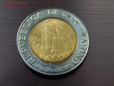 САН МАРИНО 500 лир 1993 (би-метал) - DSCN4106.JPG