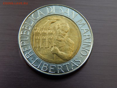 САН МАРИНО 500 лир 1994 г (би-метал) - DSCN4100.JPG
