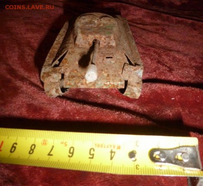 Жестяной игрушечный танк 1960-х-70 годов. С чердака - P1240358.JPG