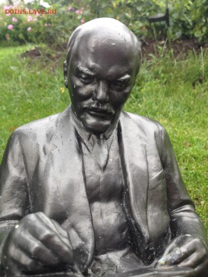 Скульптура "Ленин за работой в Разливе" - IMG_8816.JPG