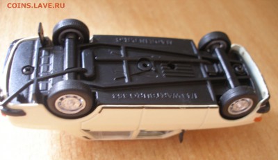 Volkswagen 1200(Beetle)+Wartburg 353 1:43 с 200р. до 22.08 - 10.JPG