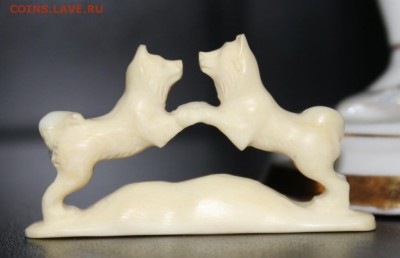 Фарфоровые статуэтки 8шт.чугун,кость,гипс. - IMG_9486.JPG