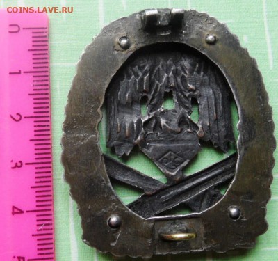 Немецкий нагрудный знак со свастикой на опознание и оценку - SAM_3984.JPG