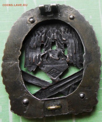 Немецкий нагрудный знак со свастикой на опознание и оценку - SAM_3985.JPG